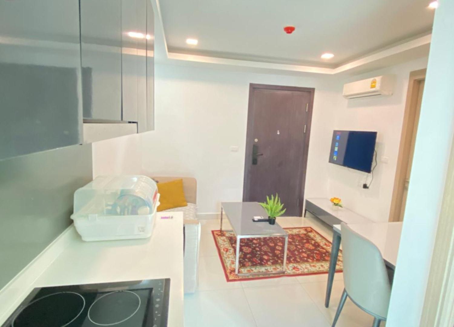 Arcadia Continental Pool View Apartment
