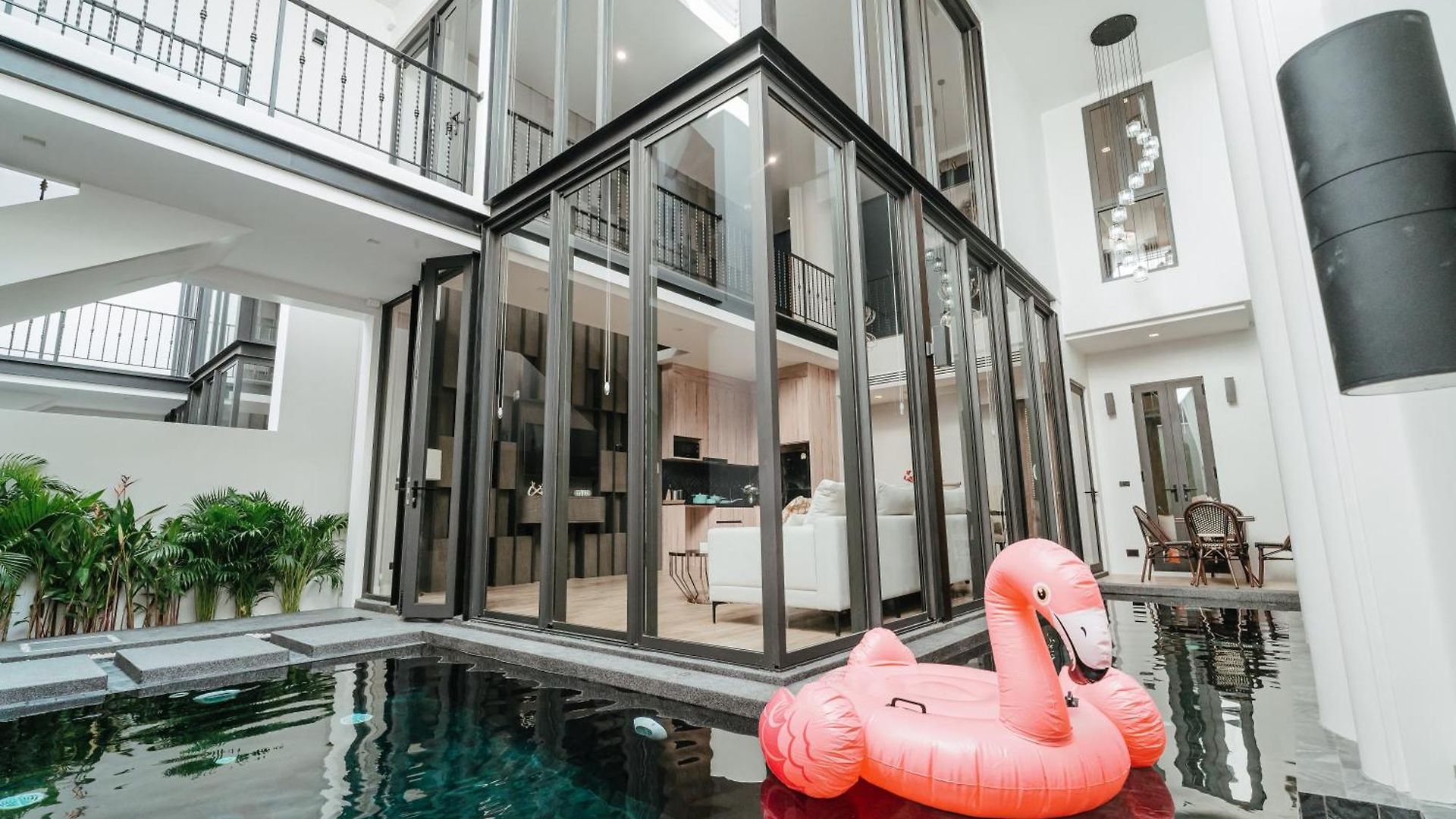 วิลล่า Viola & Olivia Pool Villa,
