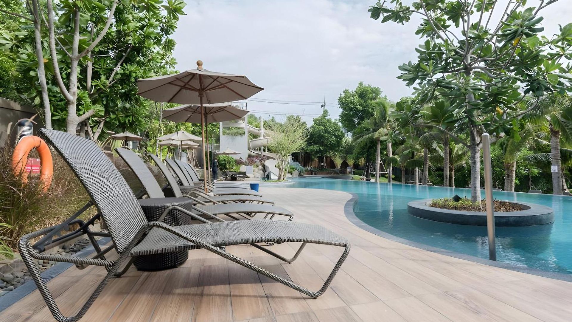 Apartment Sea View 2 Bedroom On 39fl Near Walking Street Pattaya