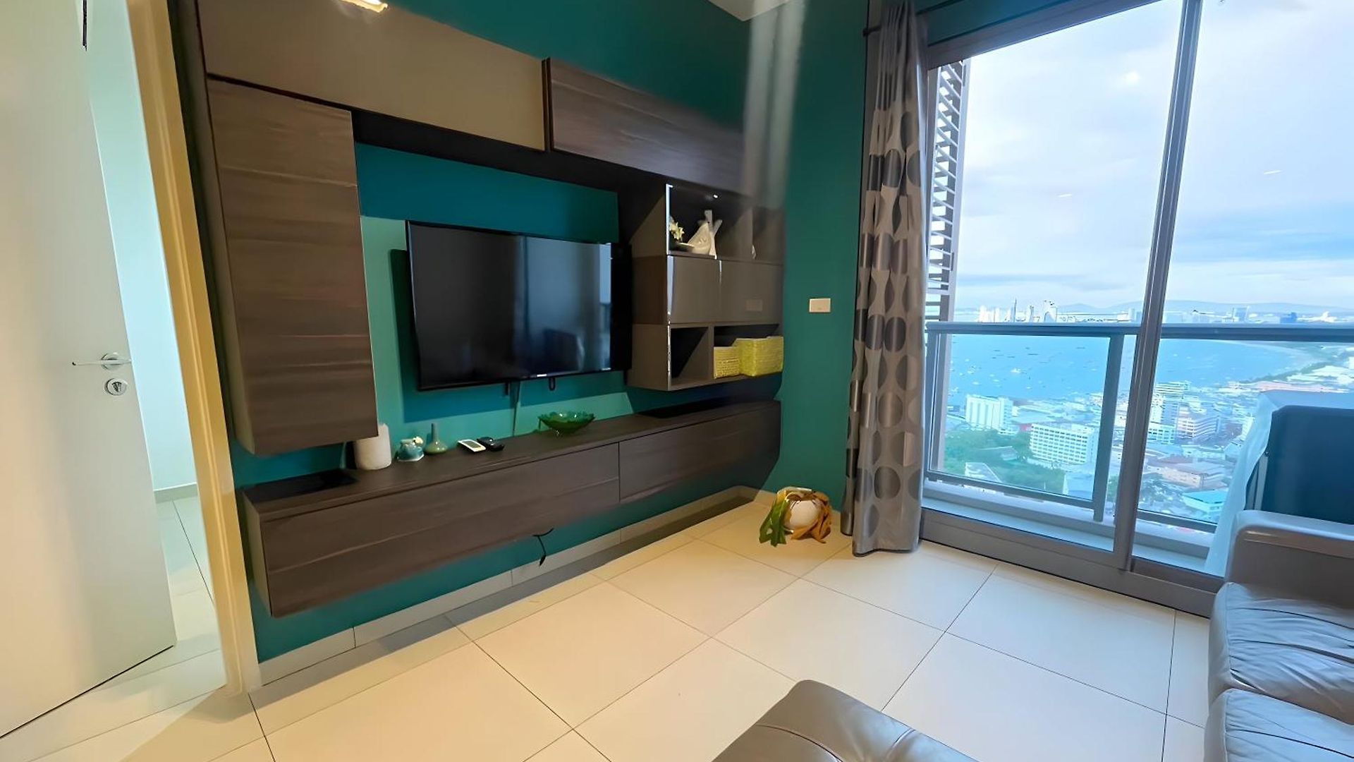 Apartment Sea View 2 Bedroom On 39fl Near Walking Street *