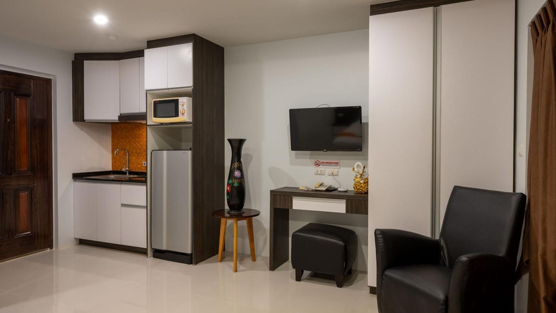 อพาร์ตโฮเทล New Nordic 4 By Apartwell Pattaya