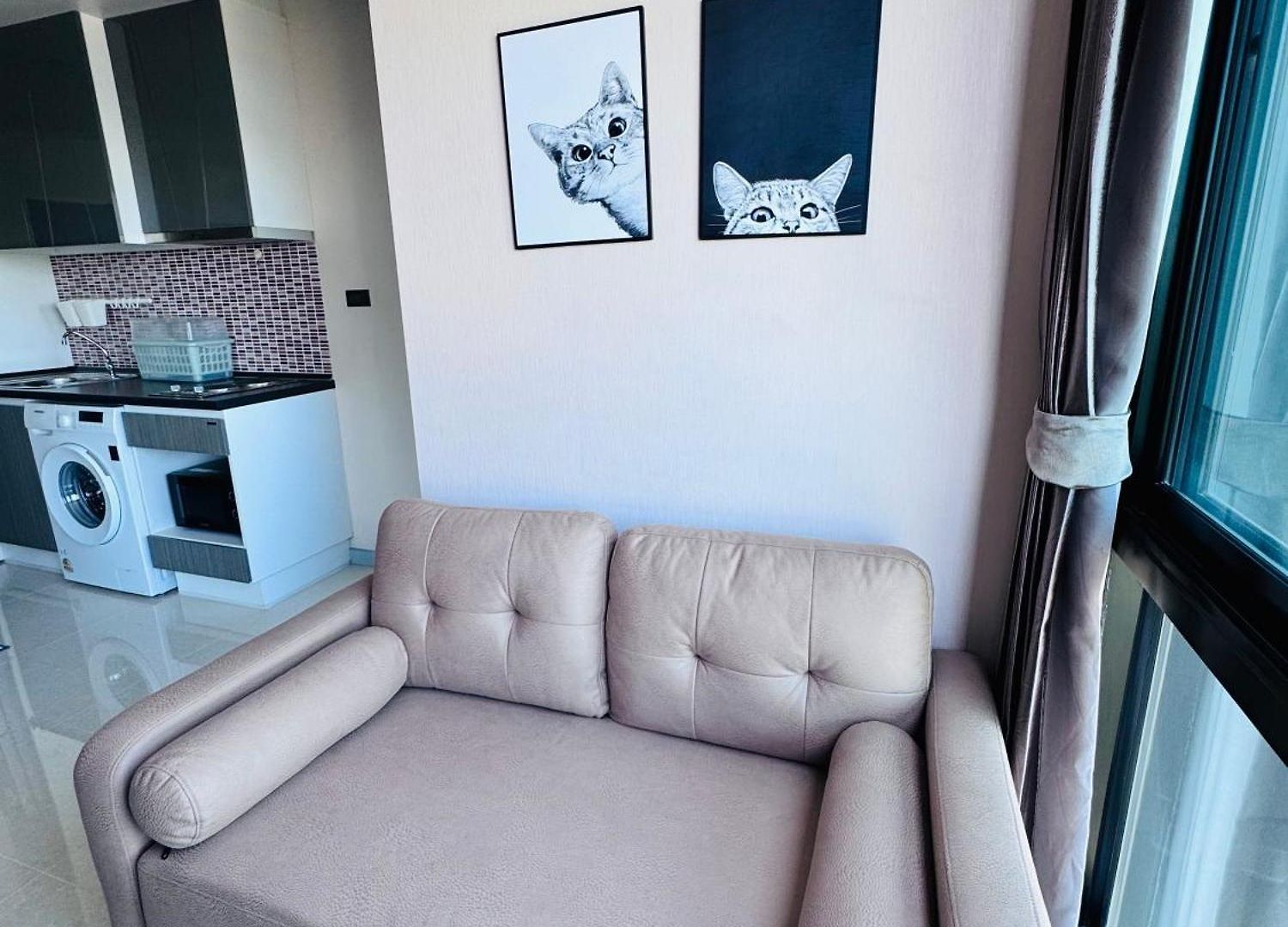 อพาร์ทเม้น The Private Paradise Two-Bedroom Condo Only Women, Shared Accommodation Pattaya