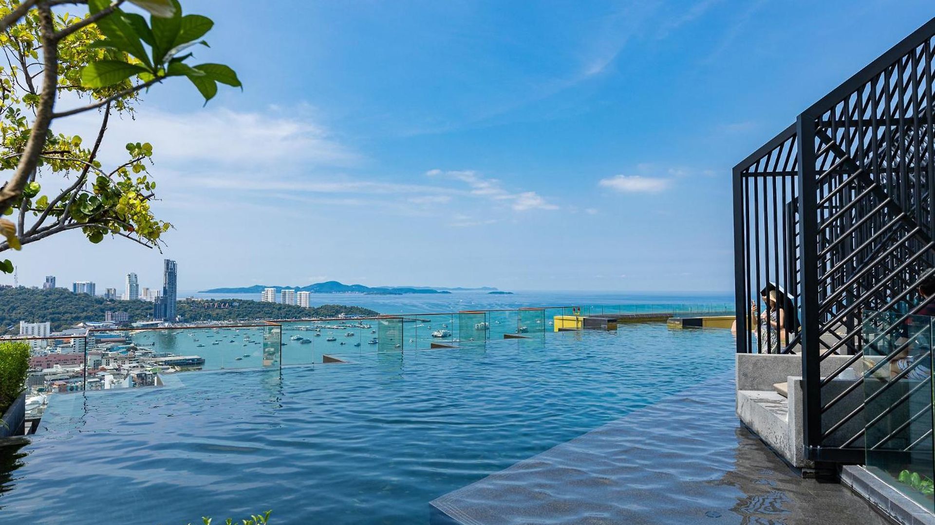 Luxury Edge * Pattaya