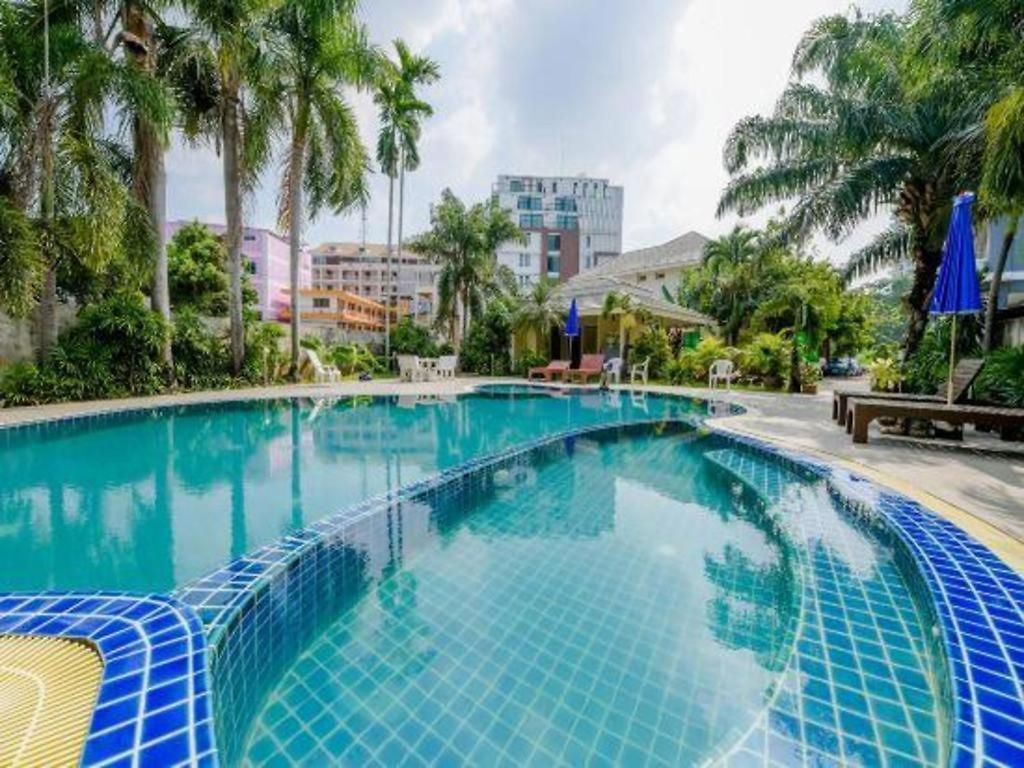 Tycoon Place Garden โรงแรม 3*