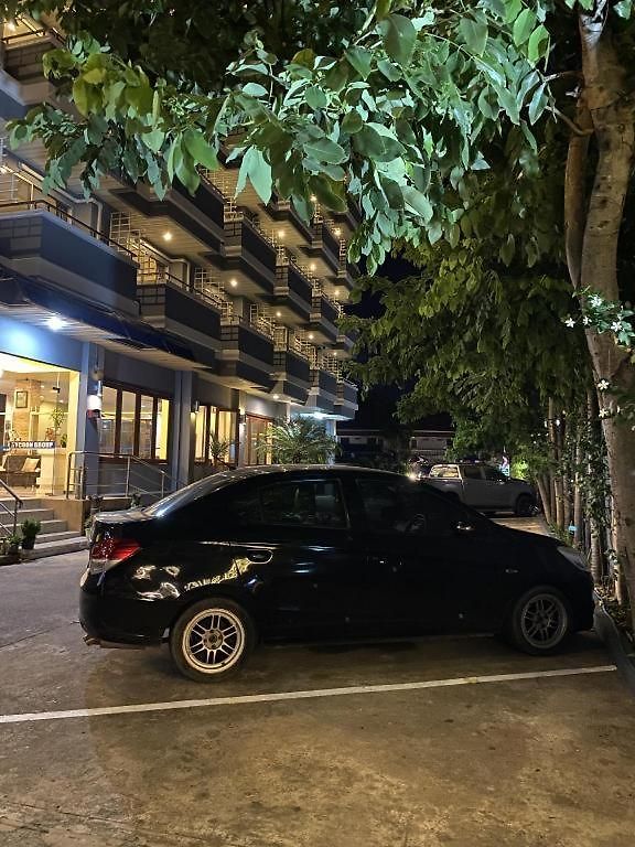 Tycoon Place Garden โรงแรม 3*