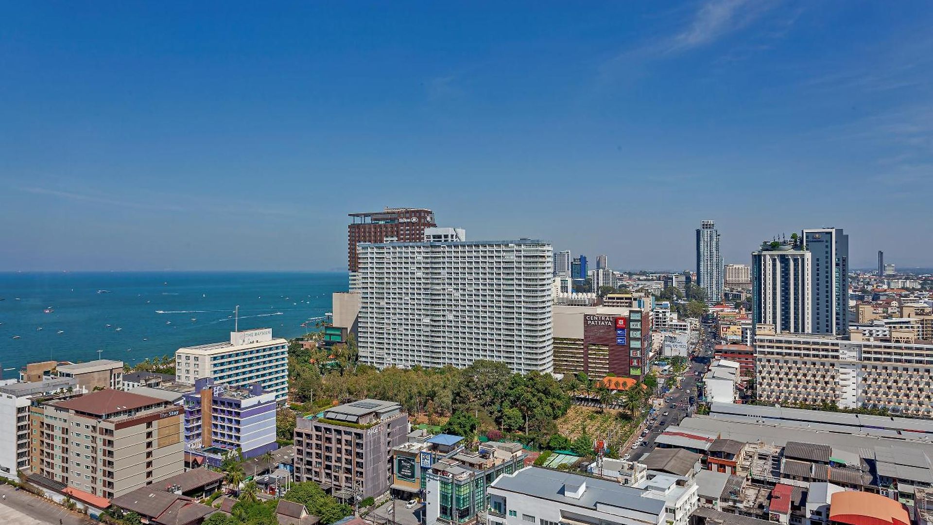 Edge Sea View High Floor 23,26 อพาร์ตโฮเทล 4*