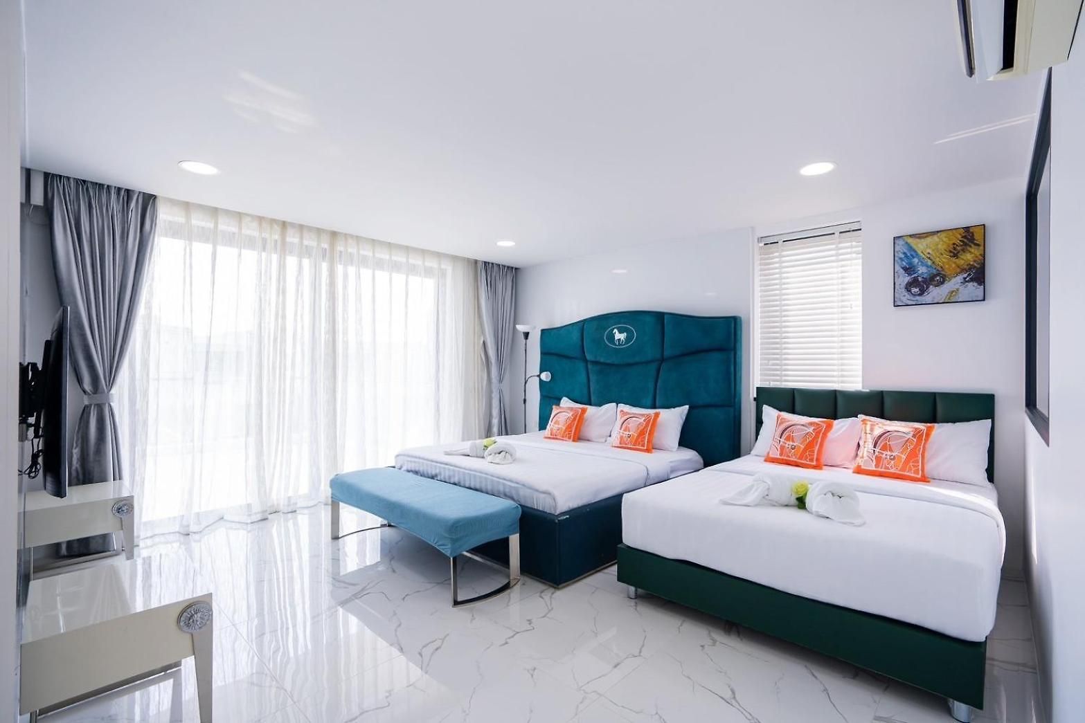 Your Time Pool Pattaya