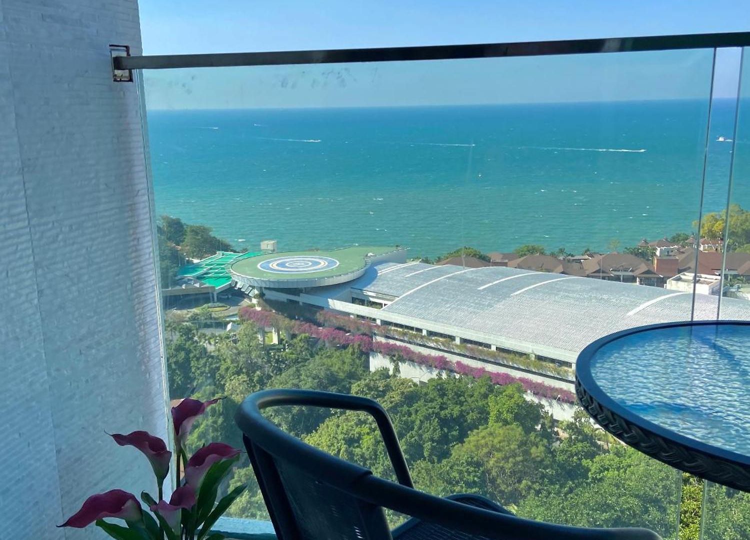 Hill And Super Seaview