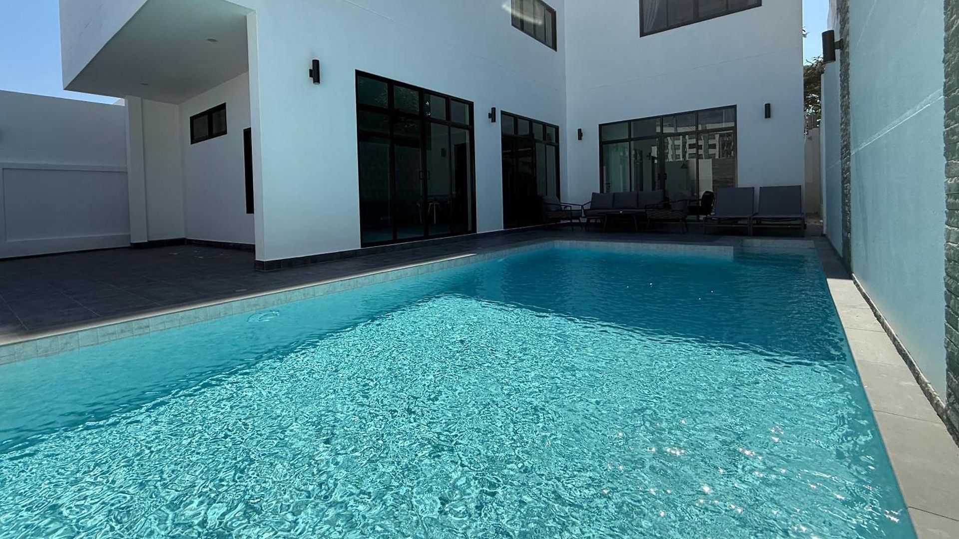 Pool 435 Nearby Walking Street วิลล่า Pattaya