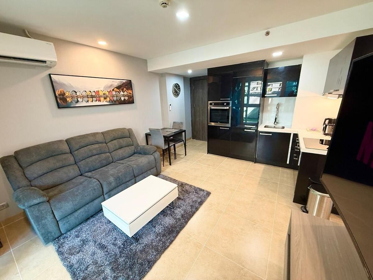 Large Luxury - Centre - Centara Avenue - 101 * Pattaya