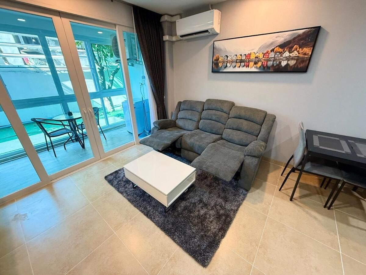 อพาร์ทเม้น Large Luxury - Centre - Centara Avenue - 101 *