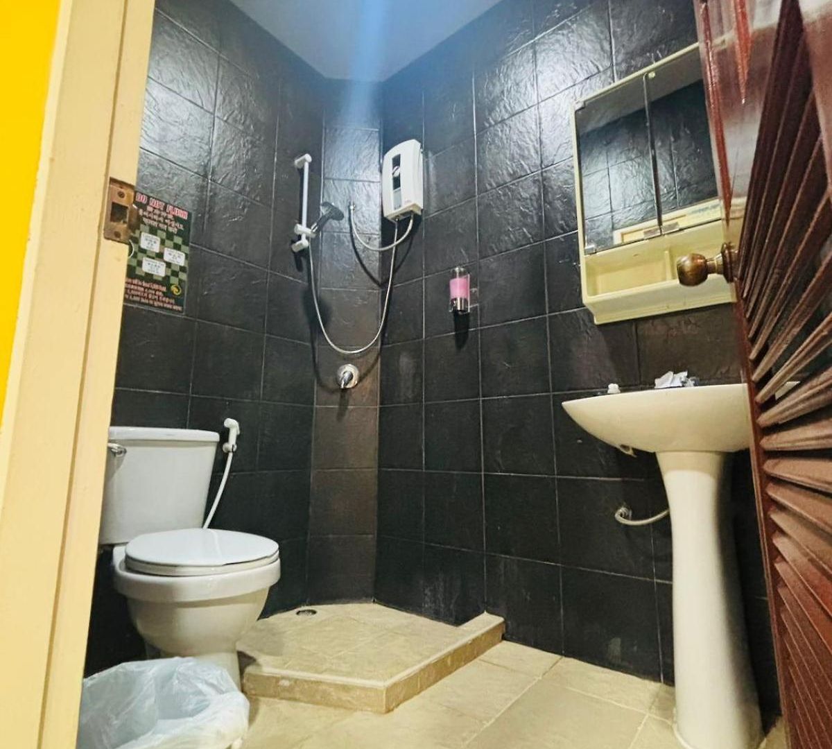 วิลล่า The Ace 6 Bedroom 6 Bathroom With Free Bills Pattaya