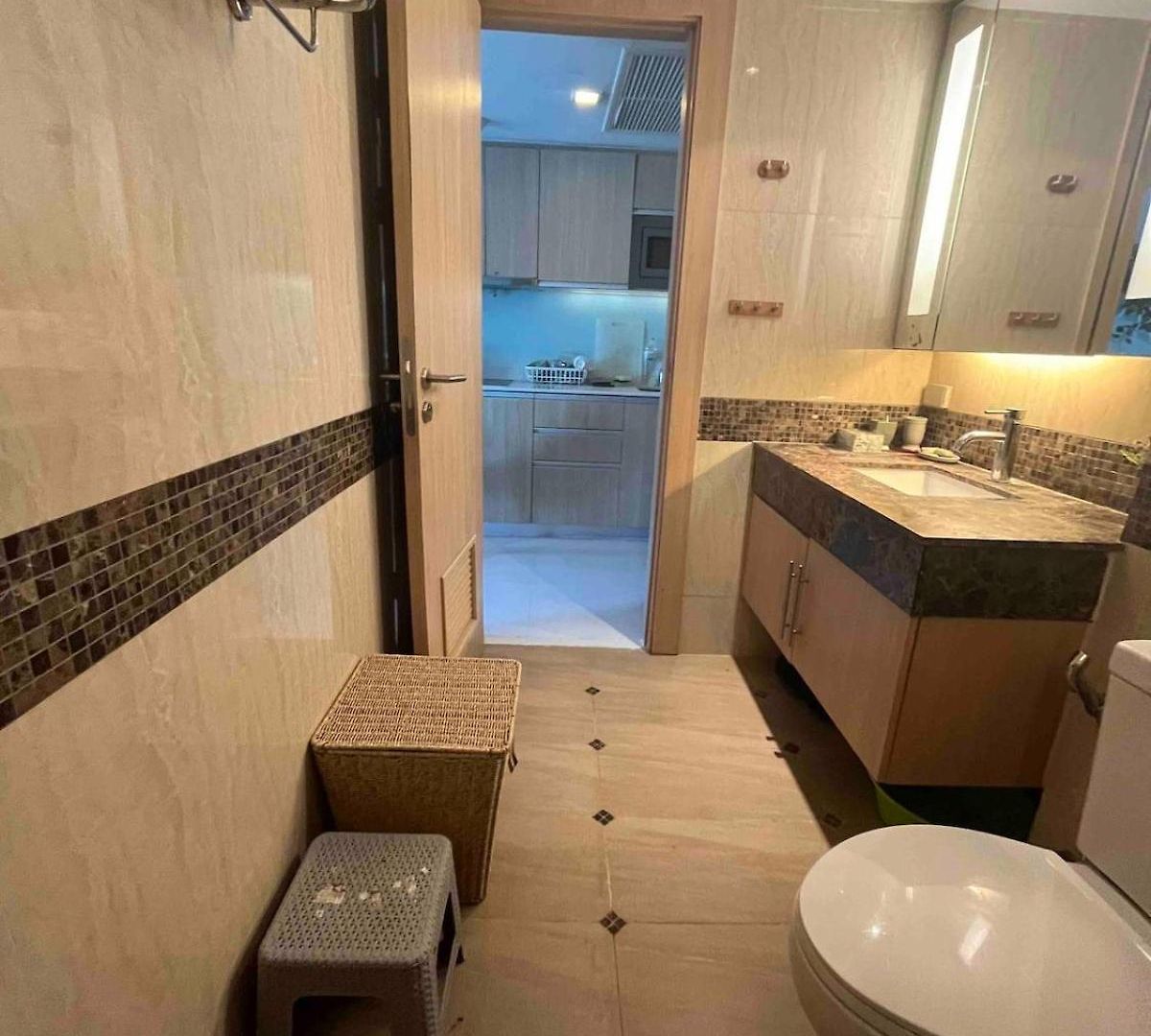 Apartment Stunning Unit Situated In *