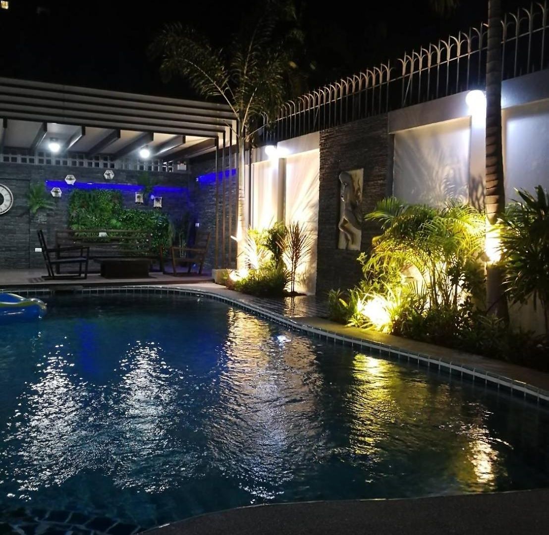 Majestic Pool Pattaya