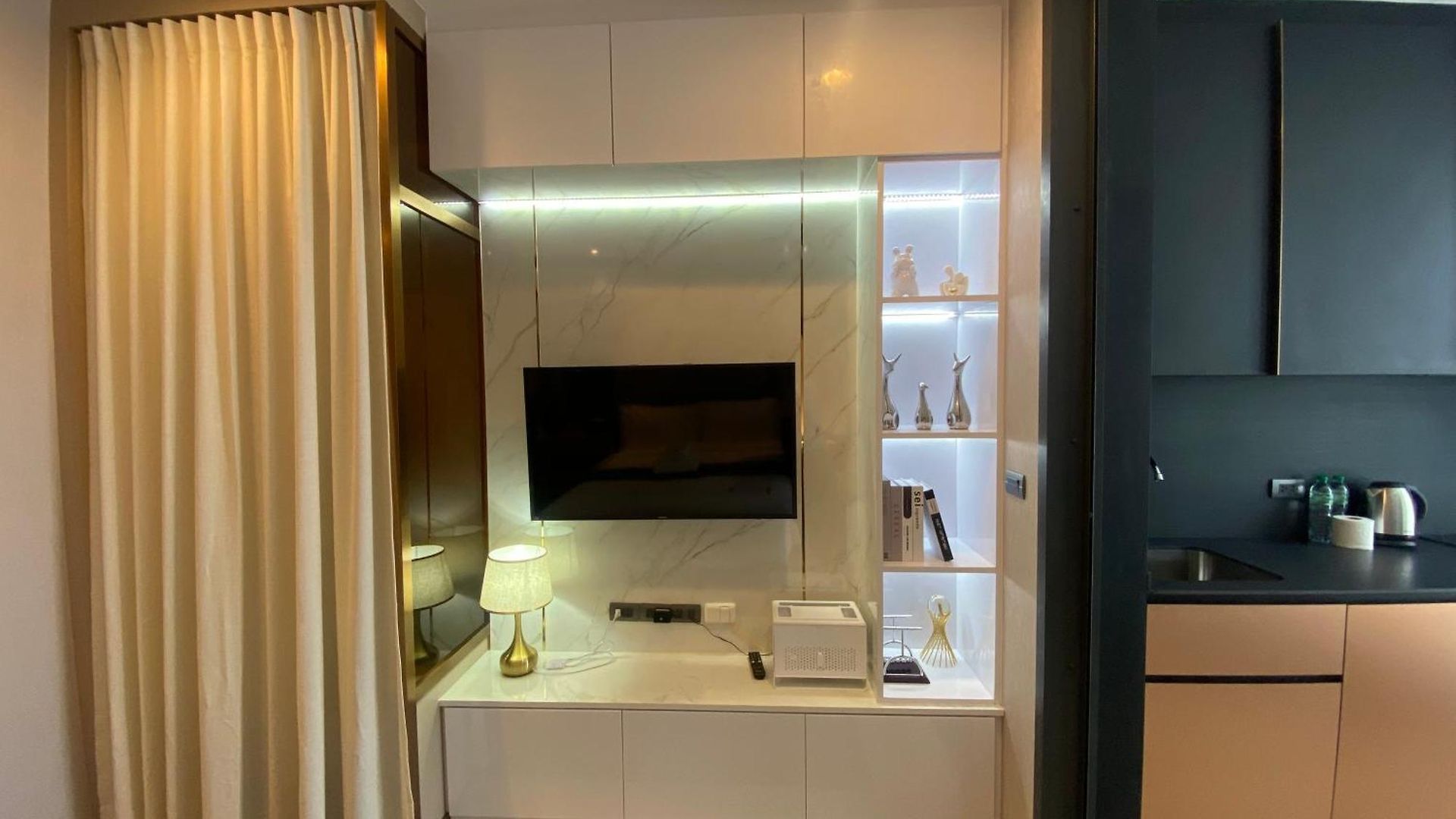 Luxury Edge * Pattaya