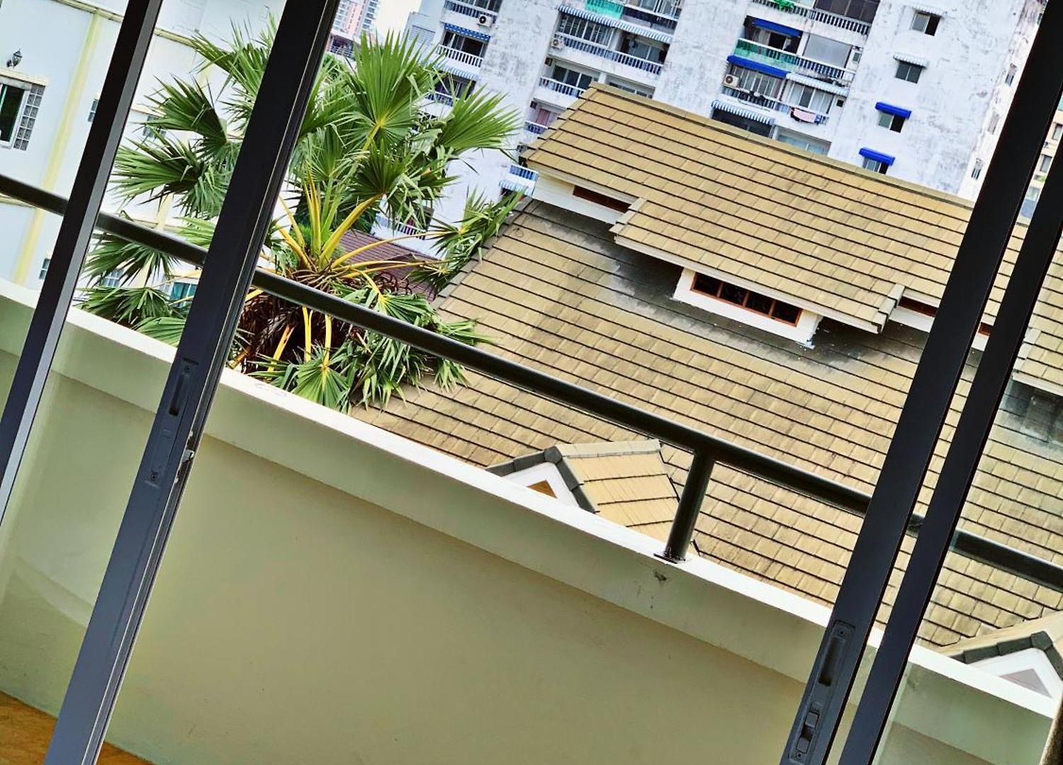 4 Palms Pratumanak Pattaya