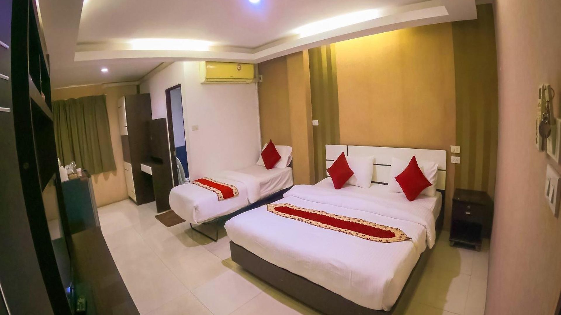 Siamese Serenity Stays-pattaya โรงแรม