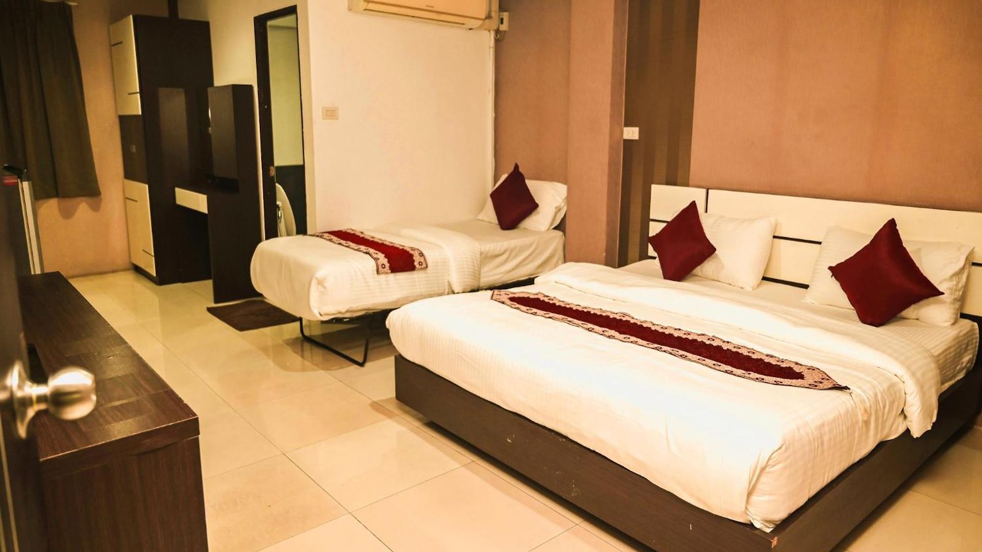 โรงแรม Siamese Serenity Stays-pattaya 3*