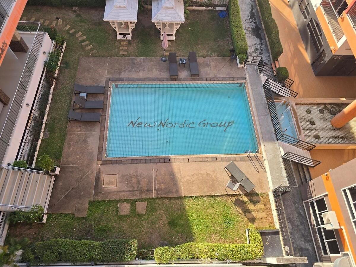 อพาร์ทเม้น Luxurious Penthouse