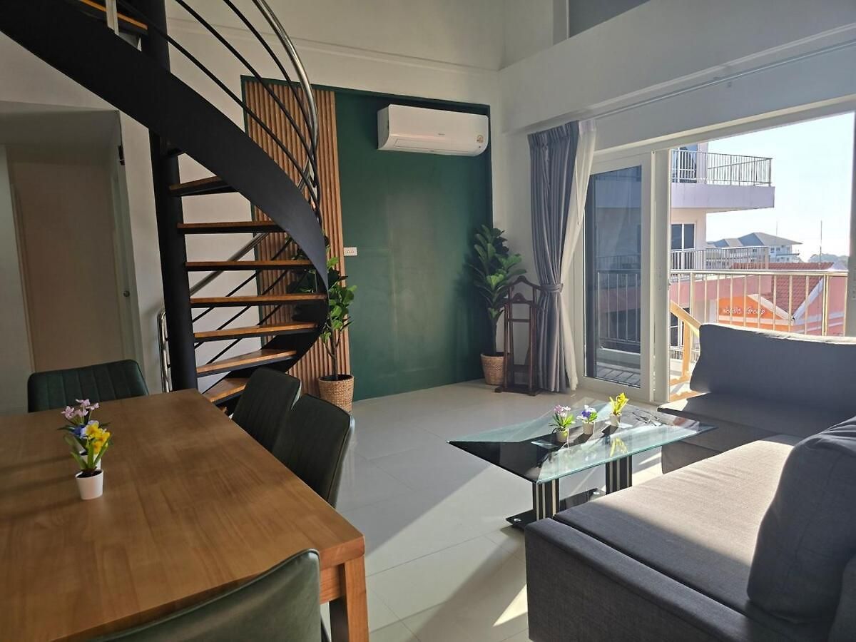 Luxurious Penthouse อพาร์ทเม้น
