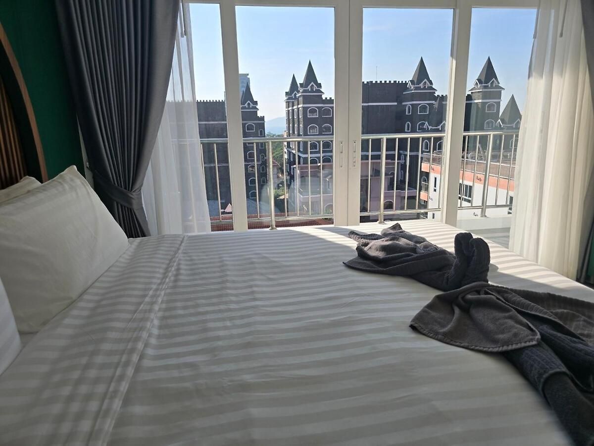 Luxurious Penthouse อพาร์ทเม้น