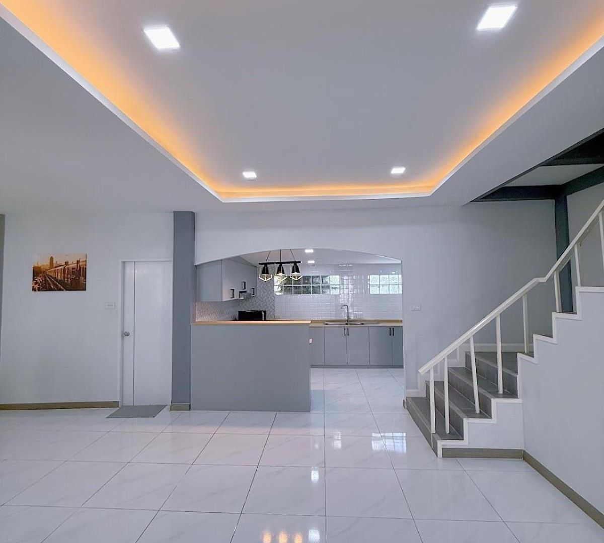 Villa Near Three Town 4beds 5baths South Pattaya