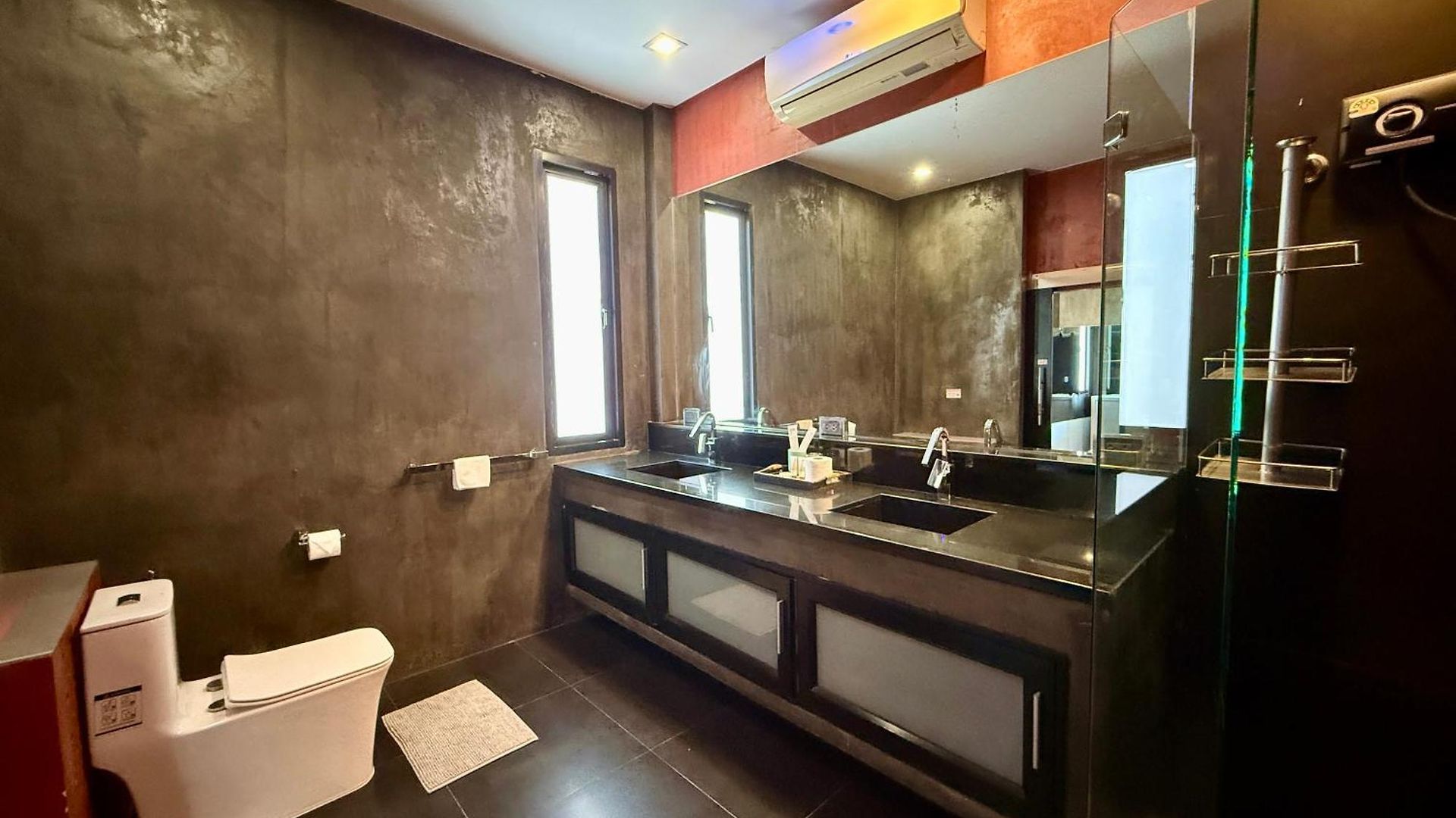 Pool 15 Nearby Walking Street * Pattaya