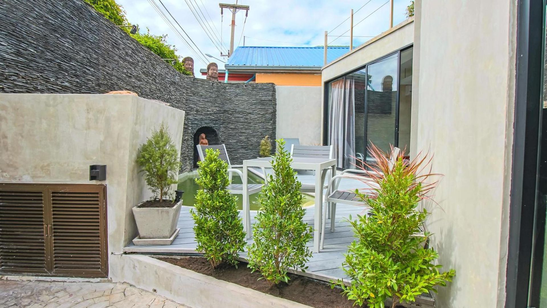 Pool 15 Nearby Walking Street Pattaya
