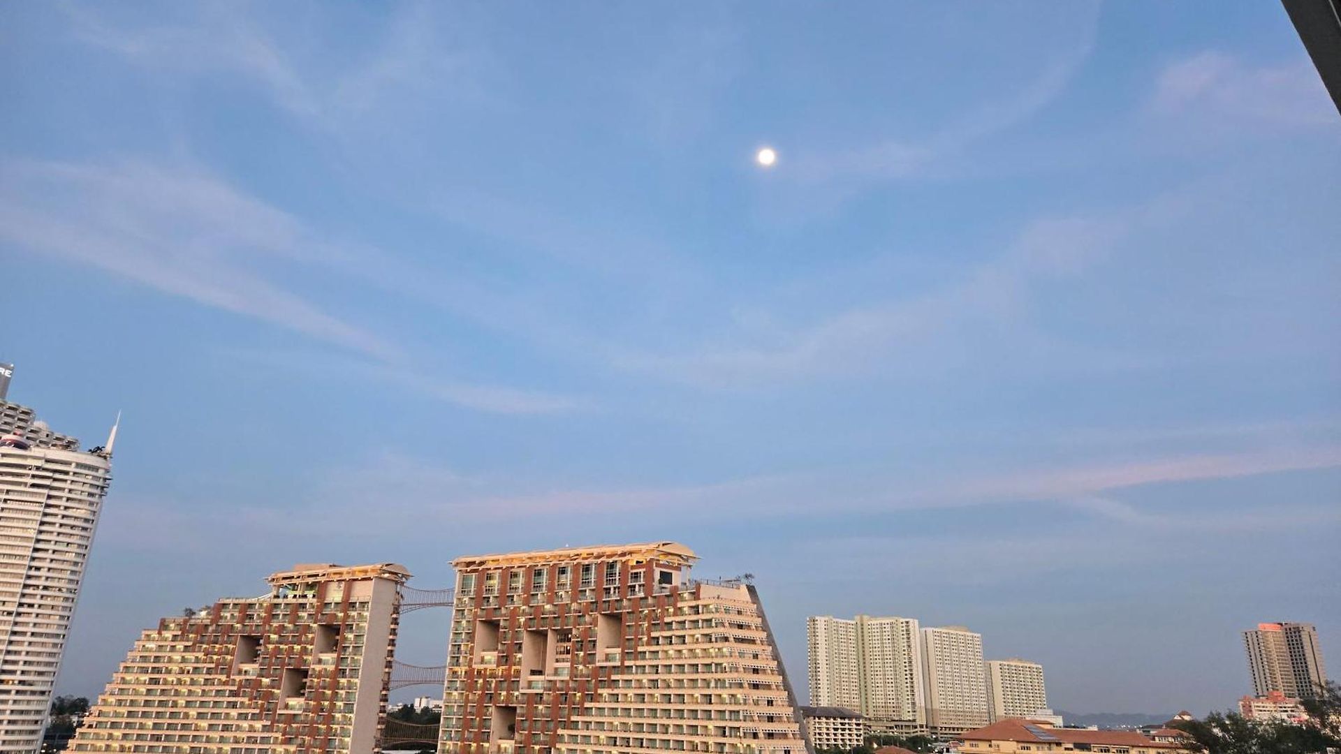 อพาร์ทเม้น Premium Oceanview Pattaya