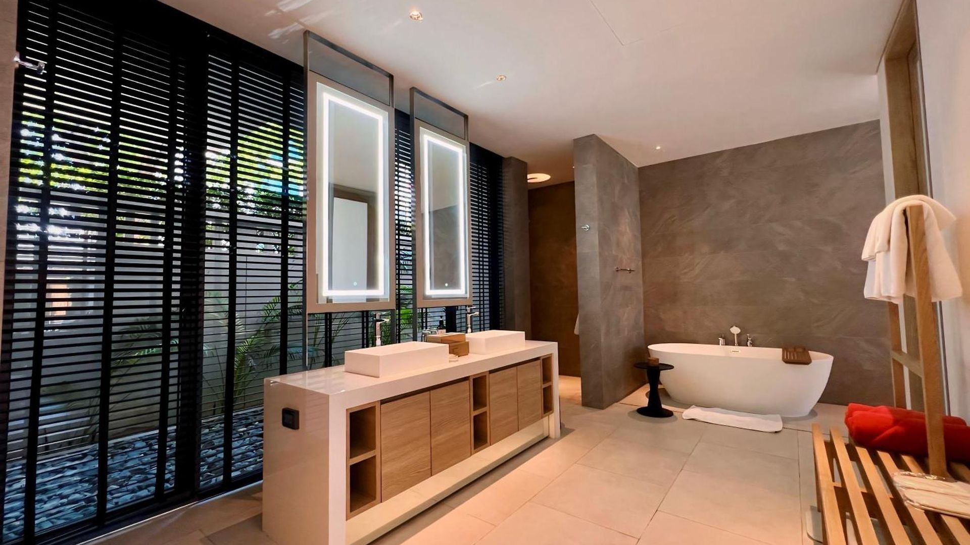 De Time - The Luxury Private Pool บ้านพัก Pattaya