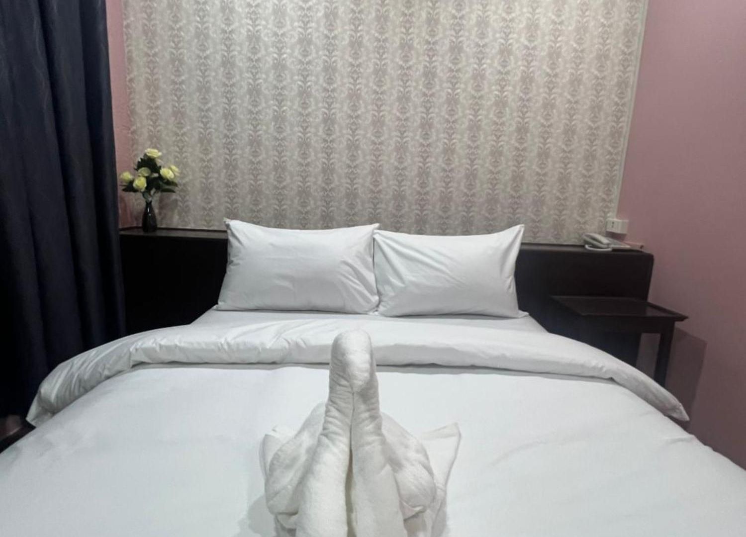 Nine Blue Boutique โรงแรม 3*