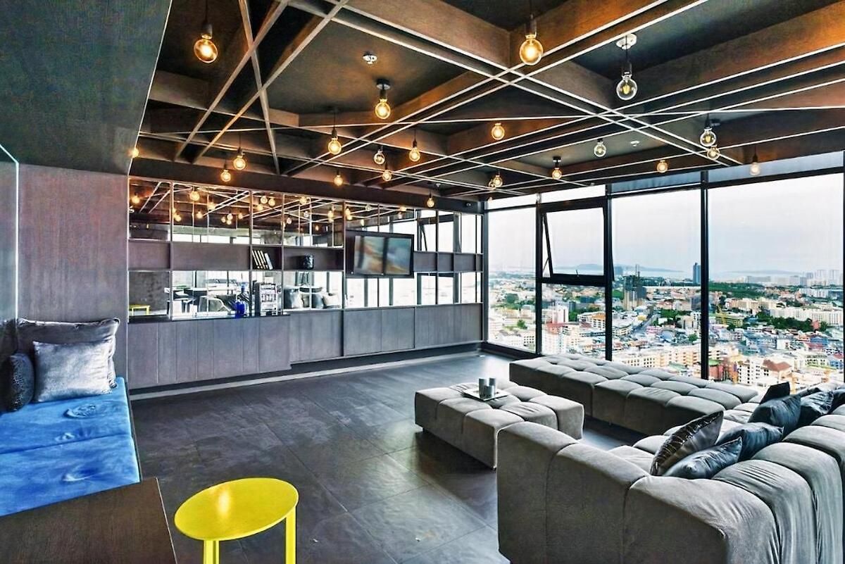The Base High Floor * Pattaya