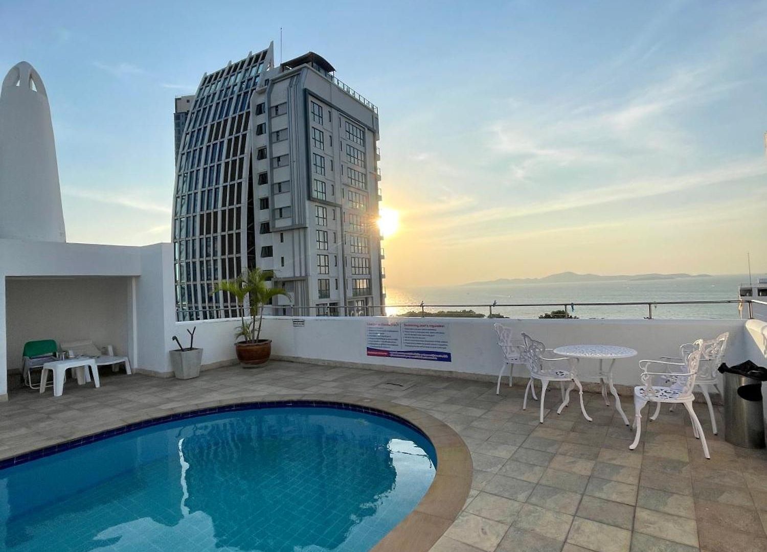 อพาร์ทเม้น 24 Sqm Near Monthly Rent *