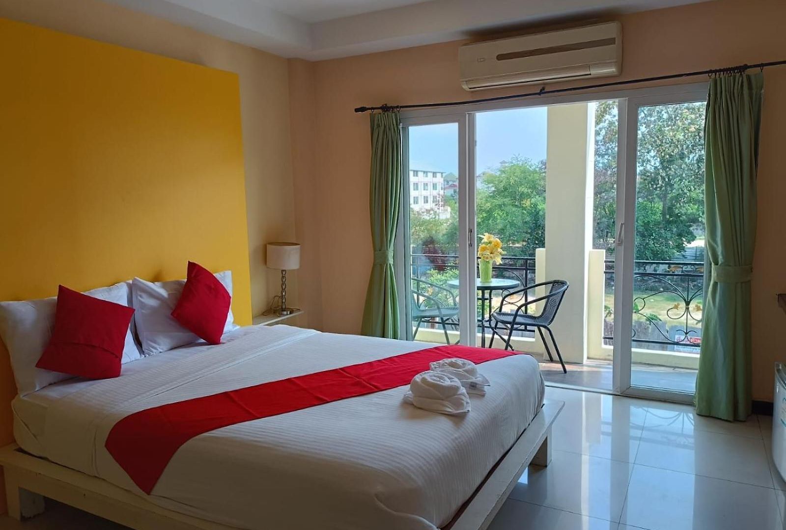 โรงแรม Aura Pattaya