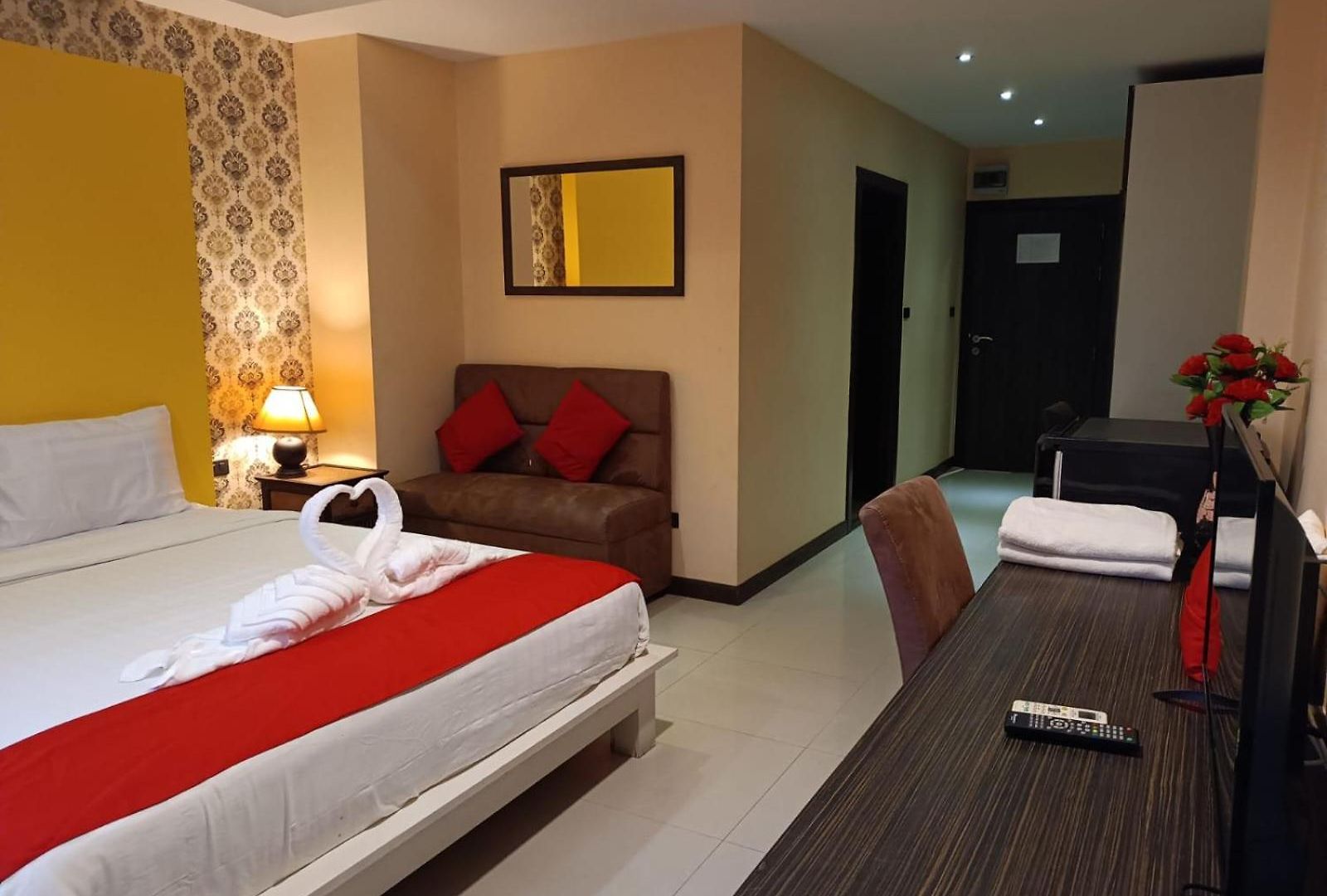Aura โรงแรม Pattaya