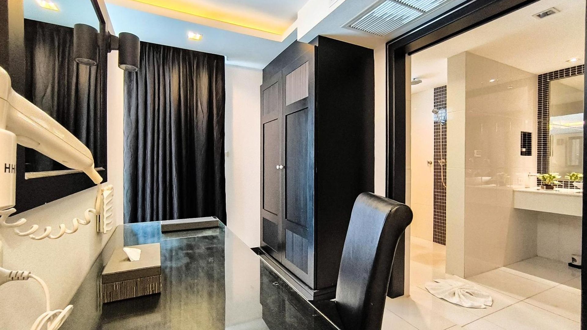 Nova By Compass Hospitality โรงแรม 4*