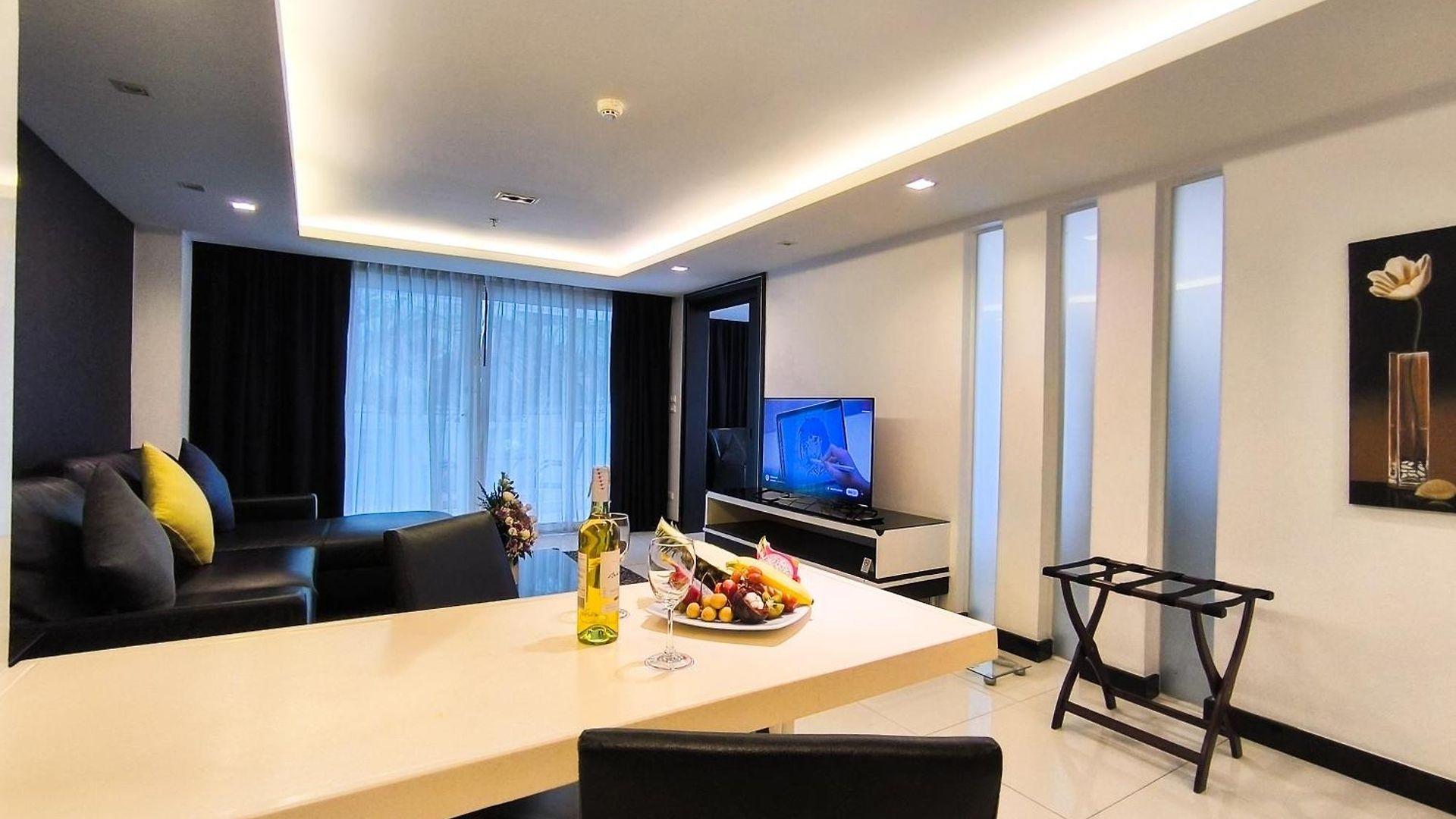 Nova By Compass Hospitality โรงแรม 4*