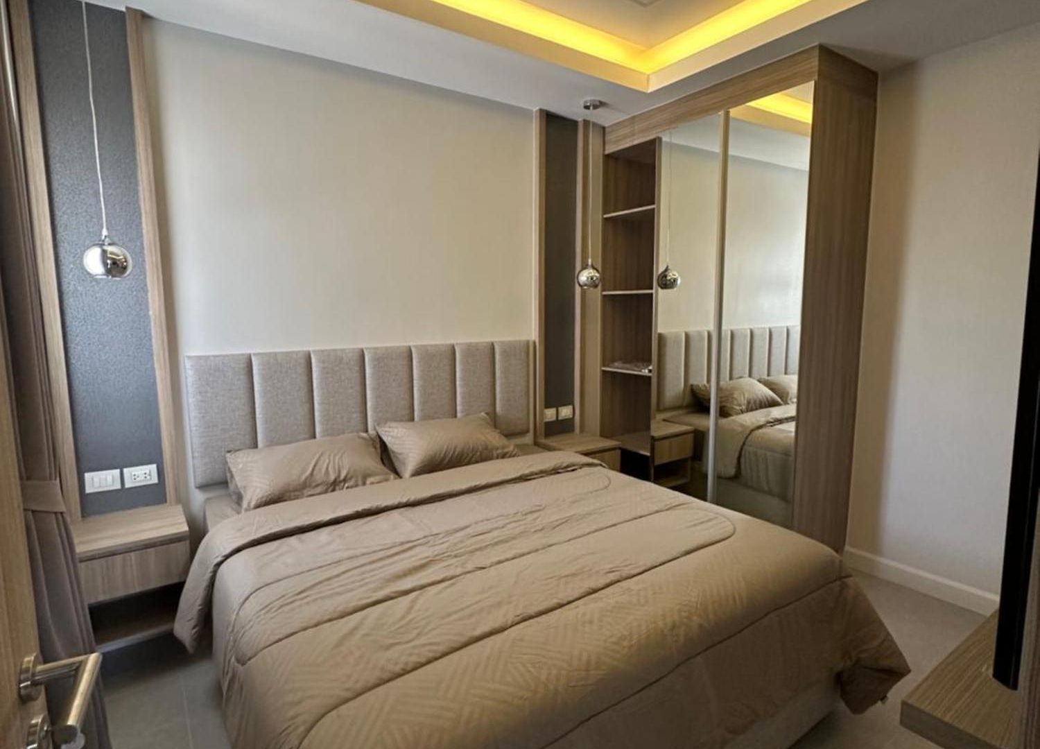Deluxe Midtown 3bed Pattaya
