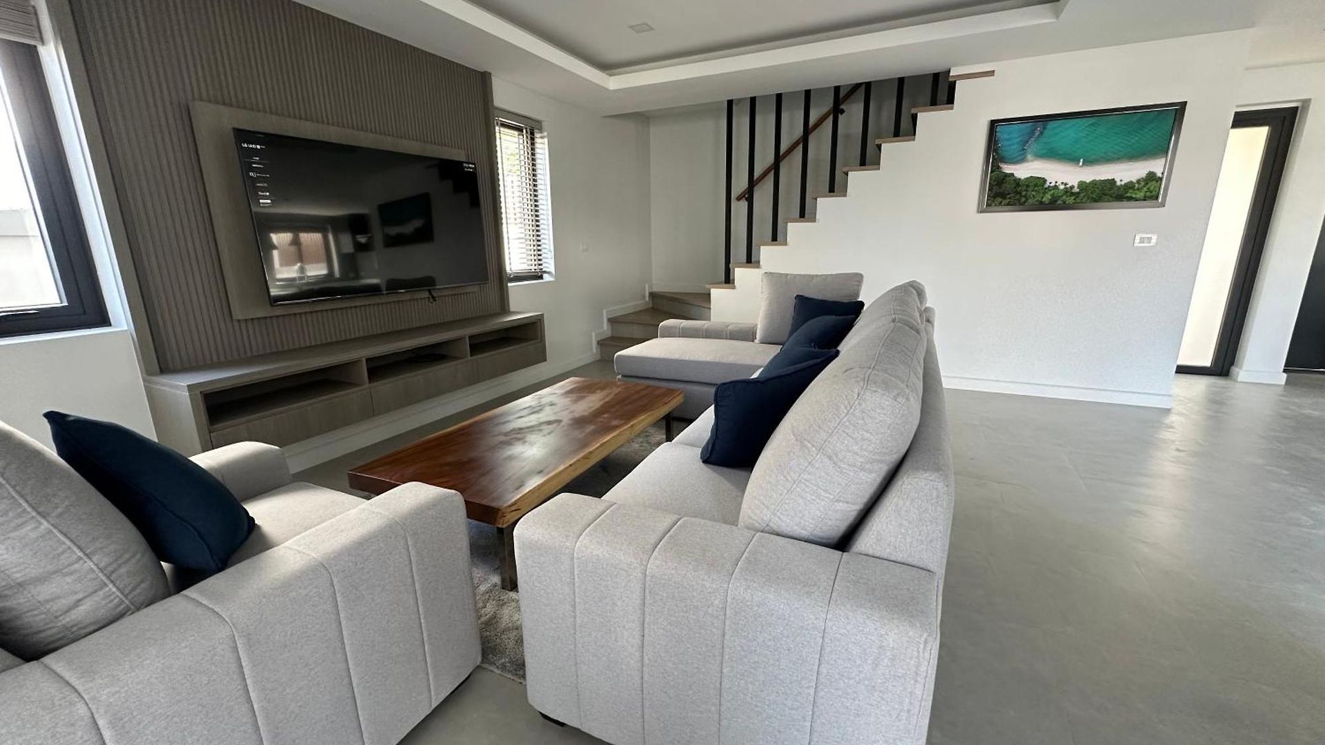 วิลล่า Deluxe Midtown 3bed Pattaya