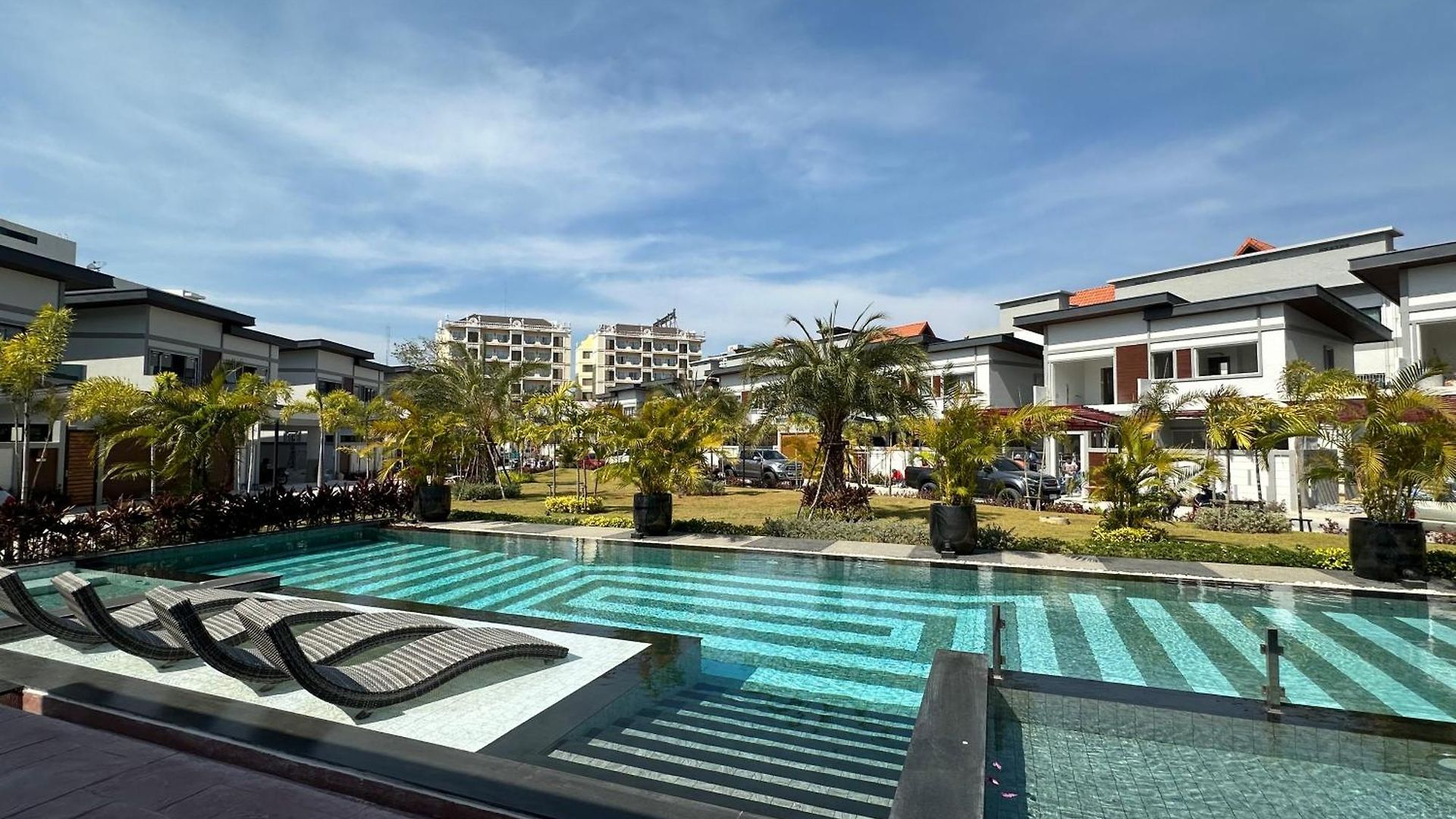 Deluxe Midtown 3bed * Pattaya