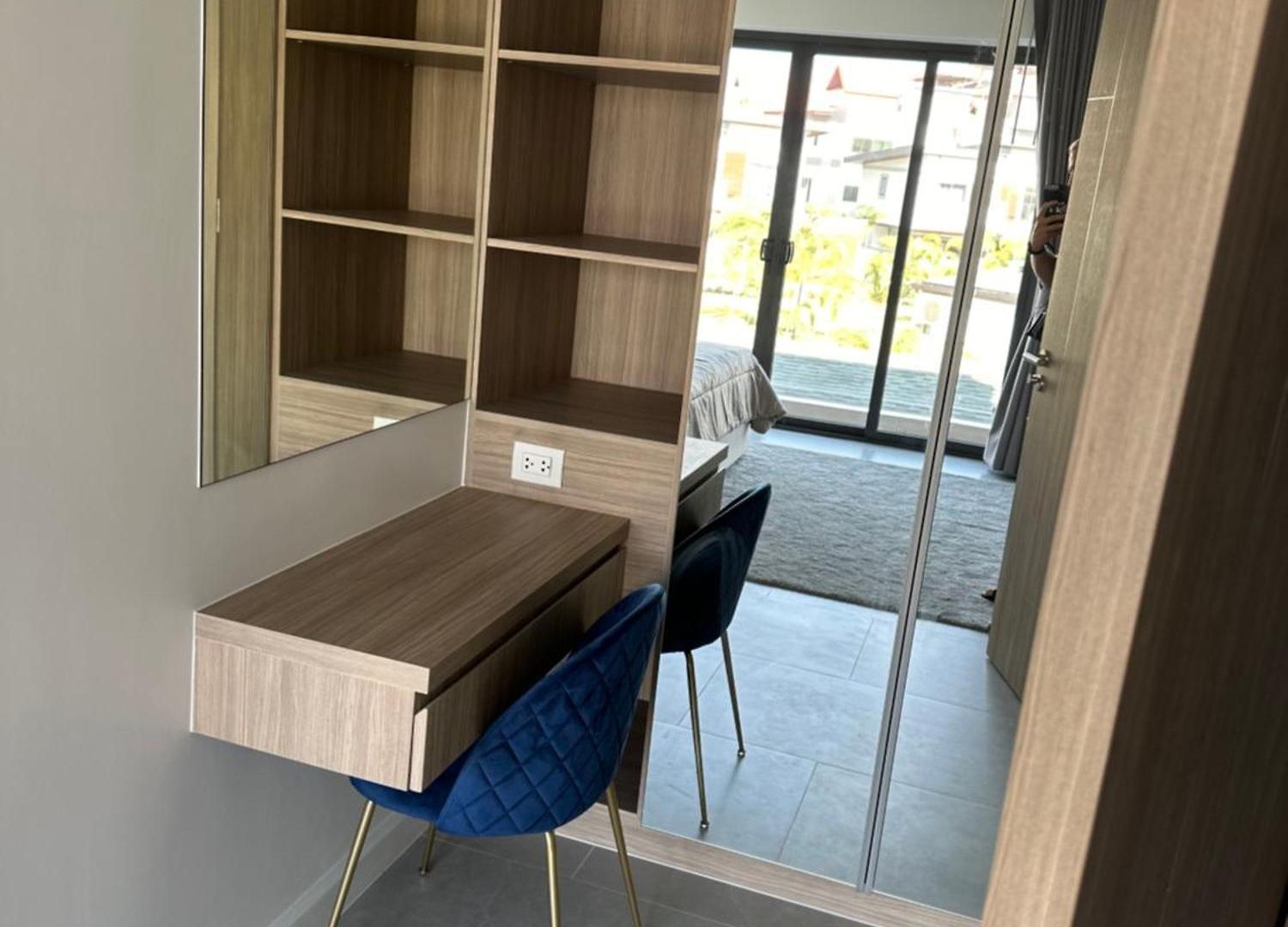 Deluxe Midtown 3bed วิลล่า *