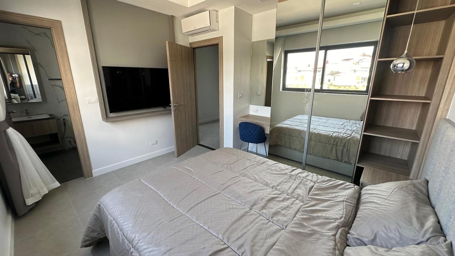 Deluxe Midtown 3bed วิลล่า