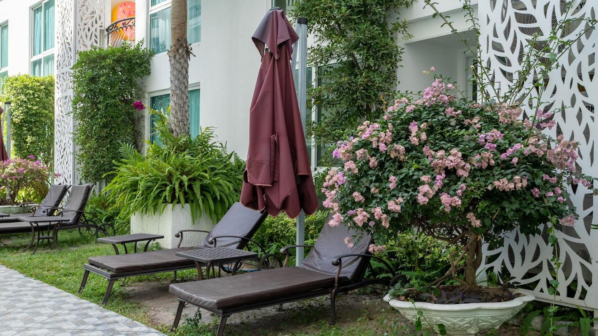 Olympus Garden By Lsqstays อพาร์ทเม้น *