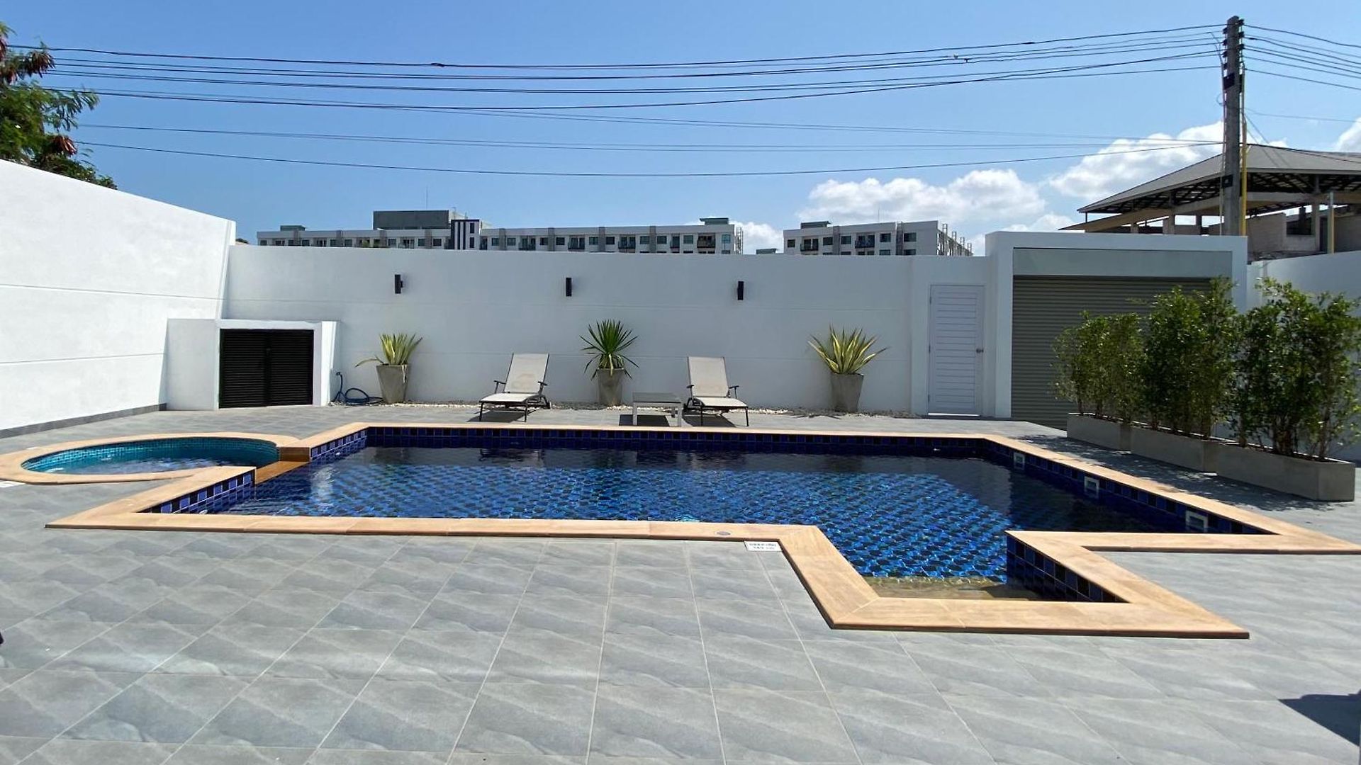 Pool 427 Nearby Walking Street Pattaya
