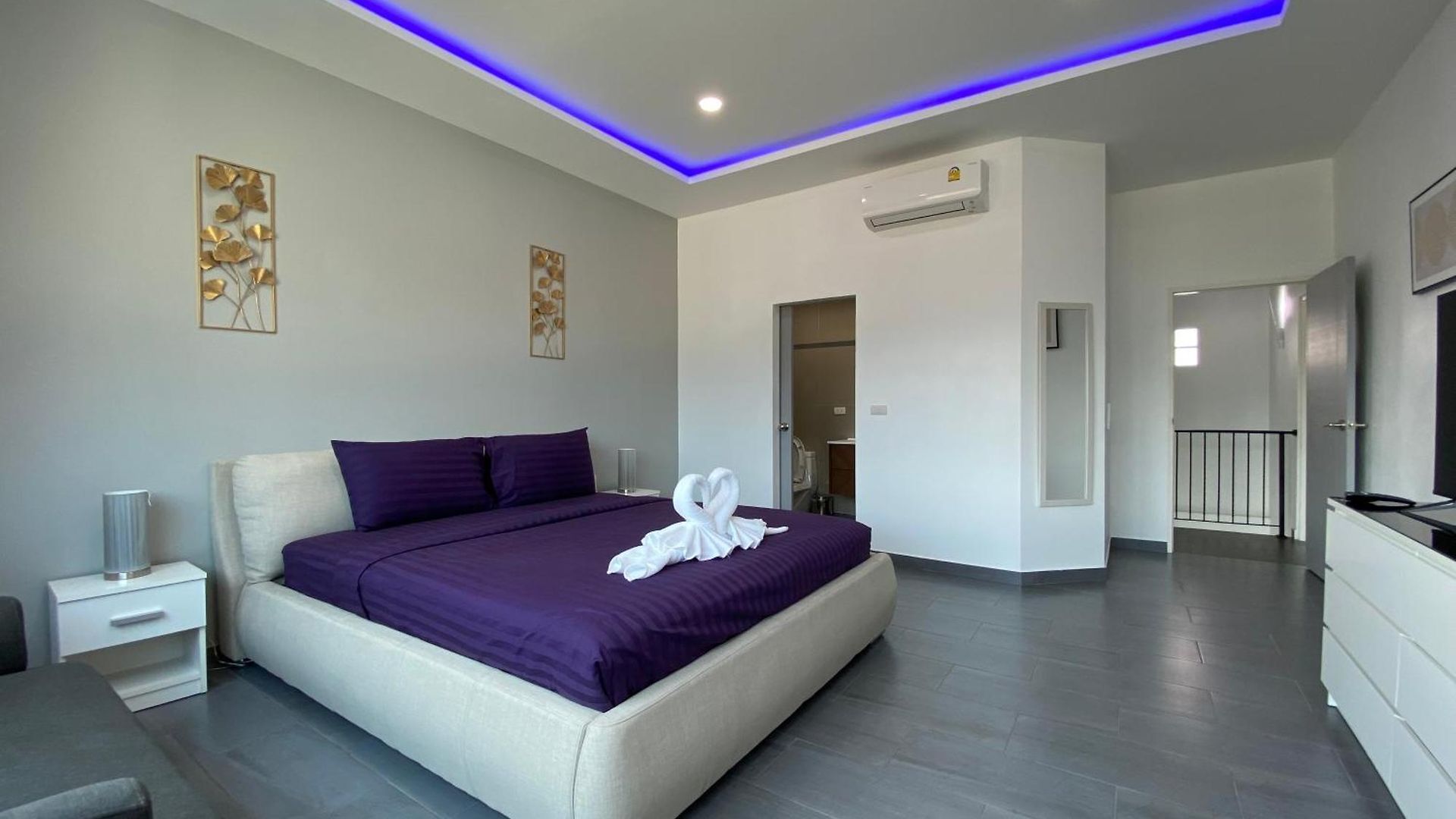 Pool 427 Nearby Walking Street Pattaya