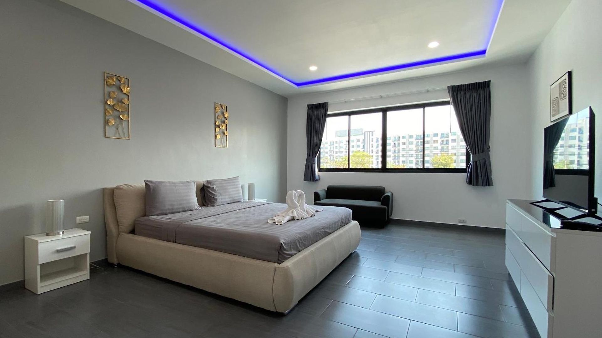 Pool 427 Nearby Walking Street * Pattaya