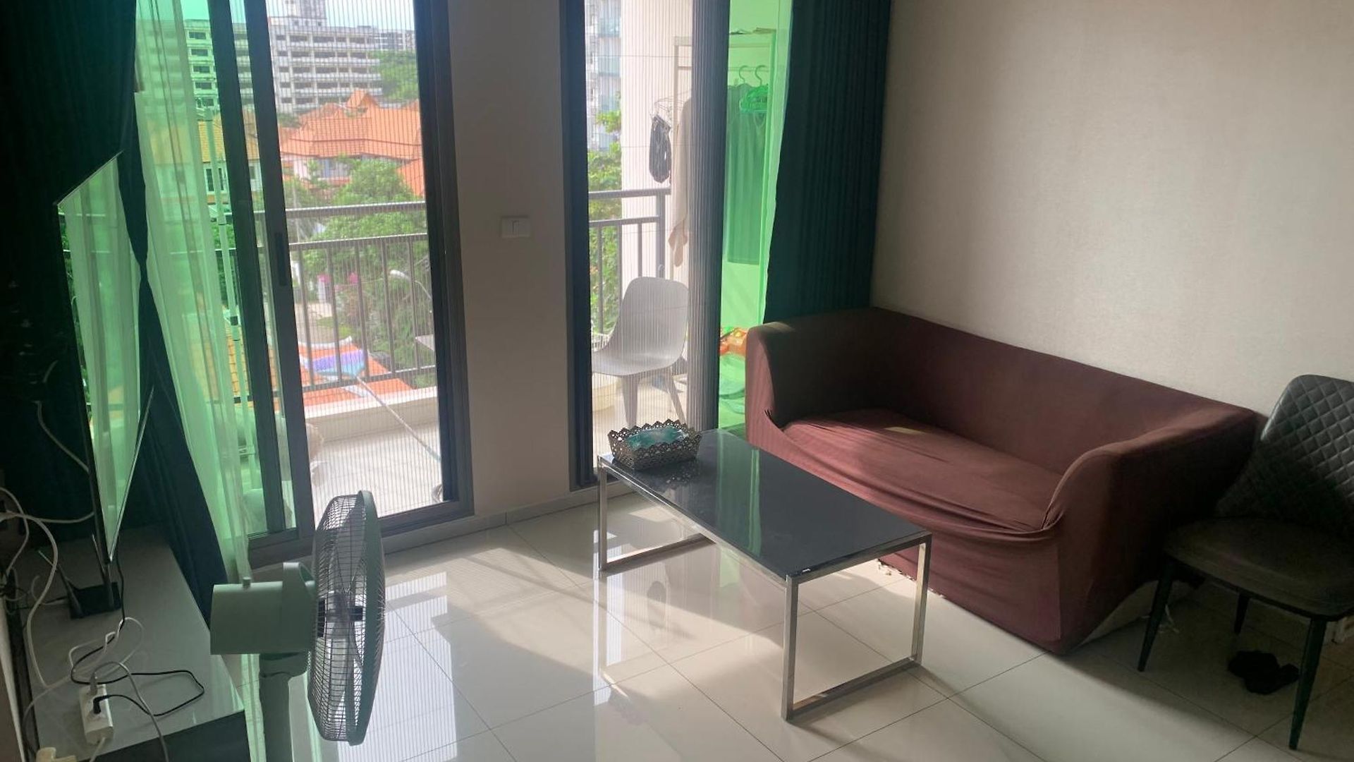 豪华两房两卫2 Bedrooms 2 Bathrooms 泳池公寓arcadia 靠近步行街 生活便利