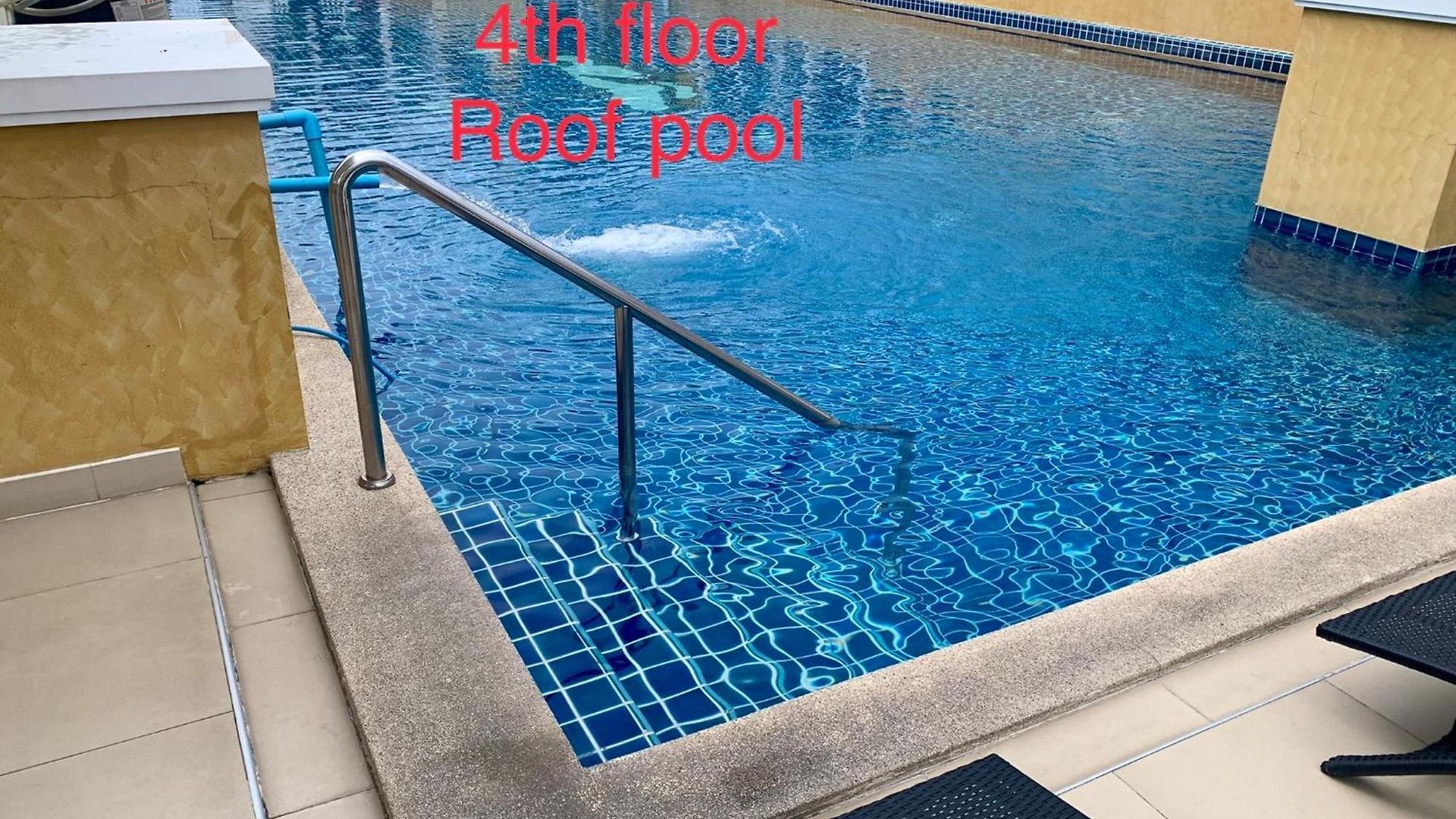 豪华两房两卫2 Bedrooms 2 Bathrooms 泳池公寓arcadia 靠近步行街 生活便利 อพาร์ทเม้น *