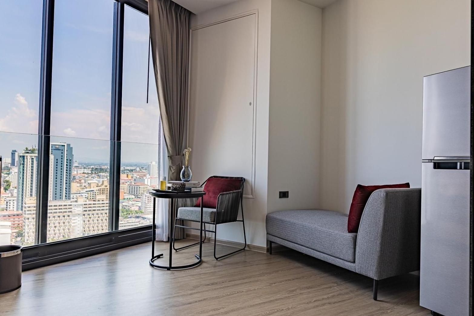 อพาร์ทเม้น Edge Sea View *