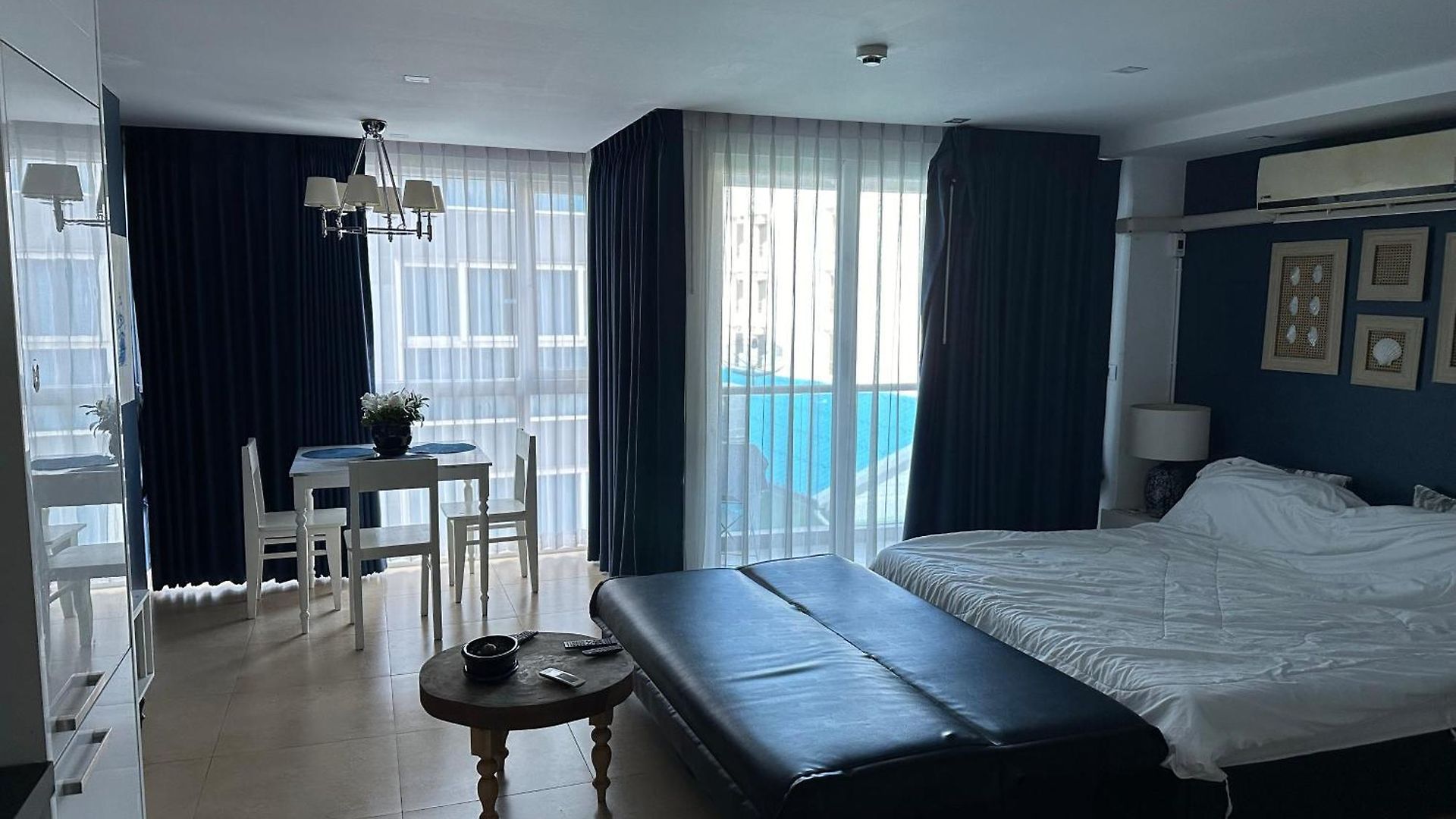 Large In The Heart Of * Pattaya